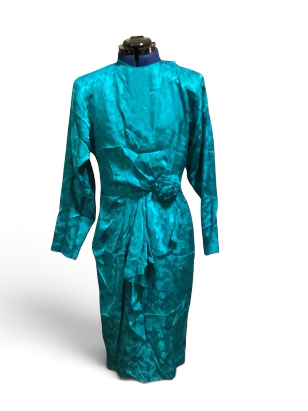 Vintage. 100% silk dress. 1980’s. Size m great condition.